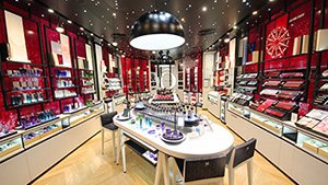 L’Oréal Reinvigorates Brand Image with Digital Signage